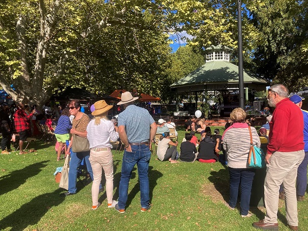 Inverell locals find connection after drought, pandemic at new community day