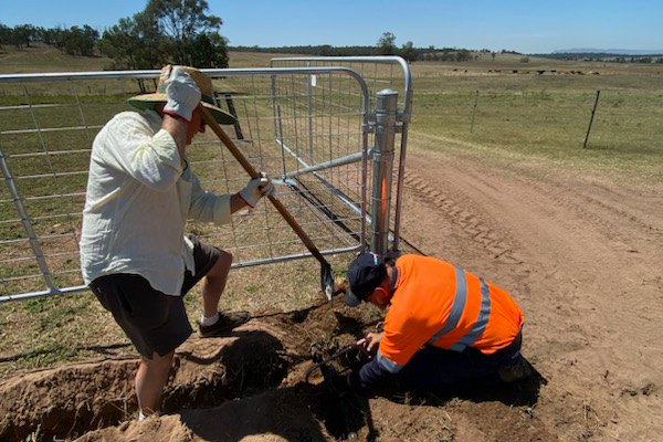 Flood, drought-affected Singleton farmers get helping hand